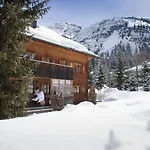 Hotel Alpina Lech - Geborgen In Den Bergen 4*