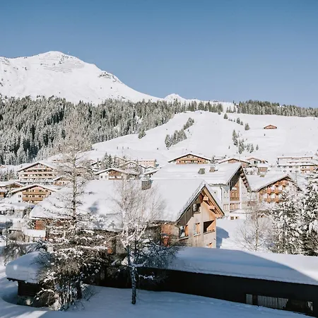 Guest house Alpina Lech - Geborgen In Den Bergen 4*