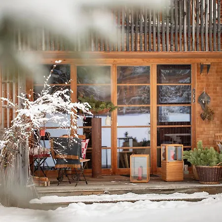 Alpina Lech - Geborgen In Den Bergen