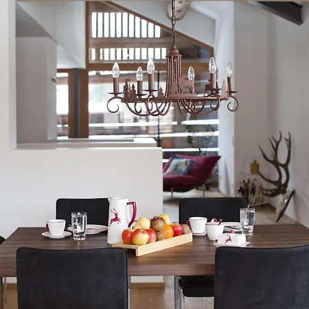 Guest house Alpina Lech - Geborgen In Den Bergen Lech am Arlberg