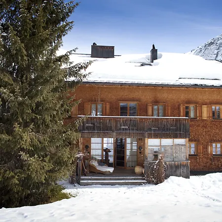 Guest house Alpina Lech - Geborgen In Den Bergen 4*