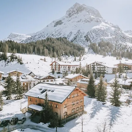 Alpina - Your From Hotel 4*